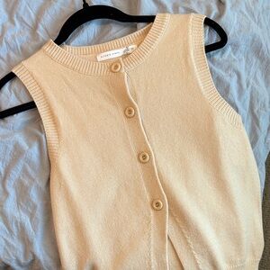 Altar'd State Cream Sleeveless Button-Up Top